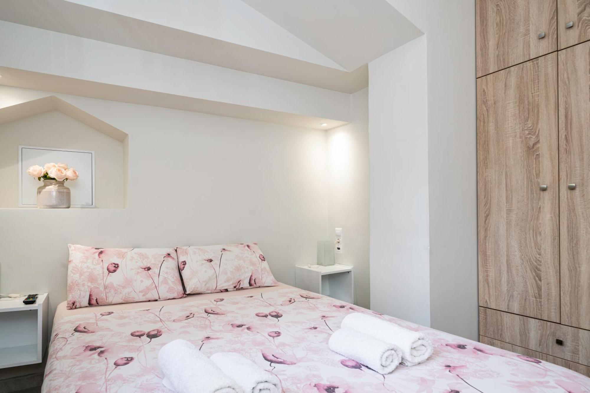 Neon Apartment, Modern, High Quality, Central Apt, Heraklion City Eksteriør bilde